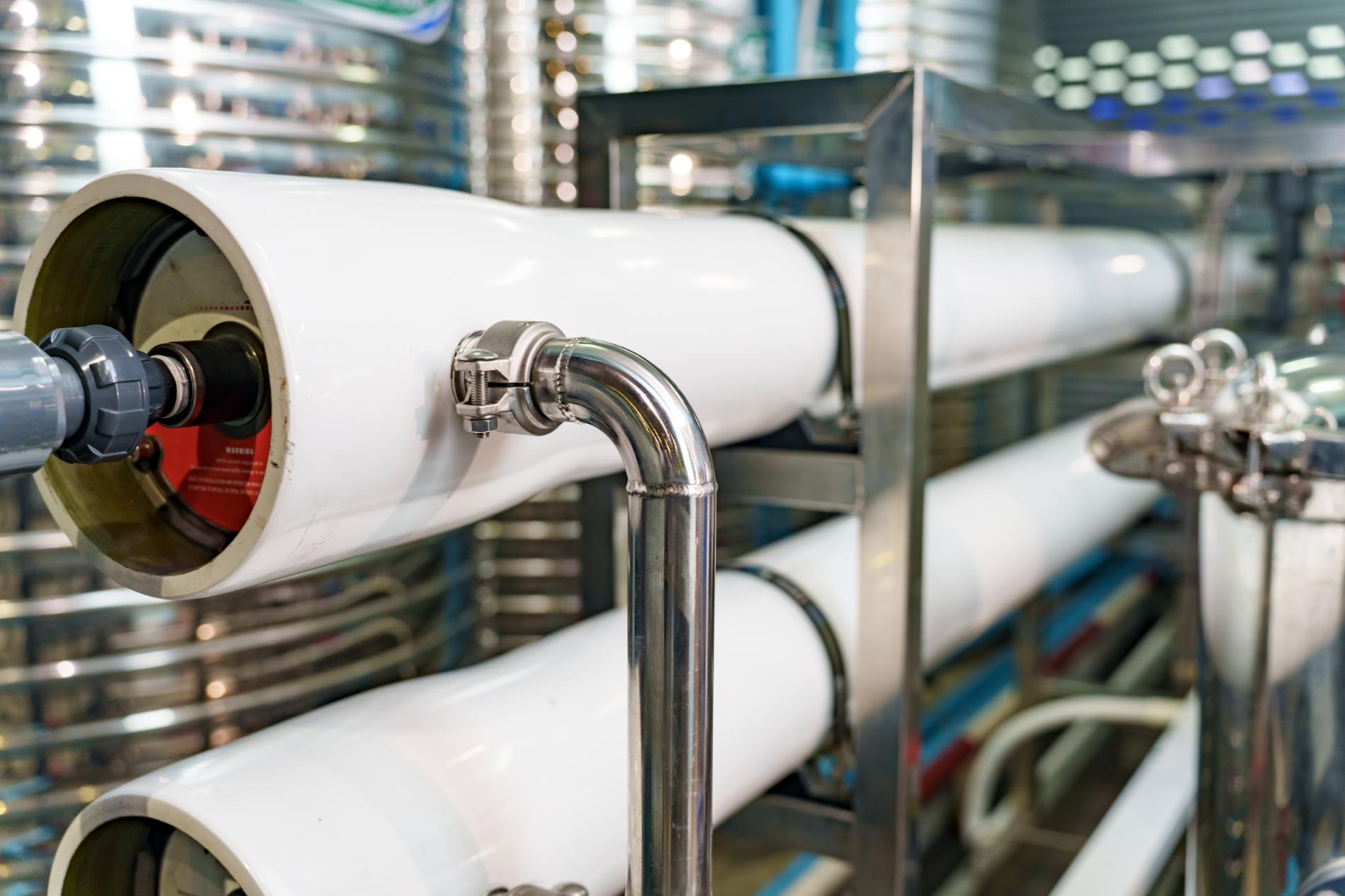 Impianto industriale di filtrazione a membrane per il trattamento e la depurazione delle acque reflue